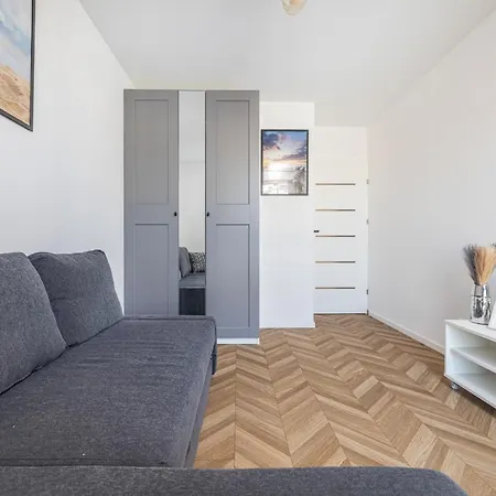 *modern Grey Garage* Apartament *